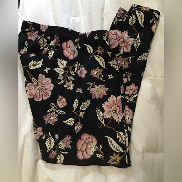 Old Navy Pants - Women’s size extra-large old Navy leggings
